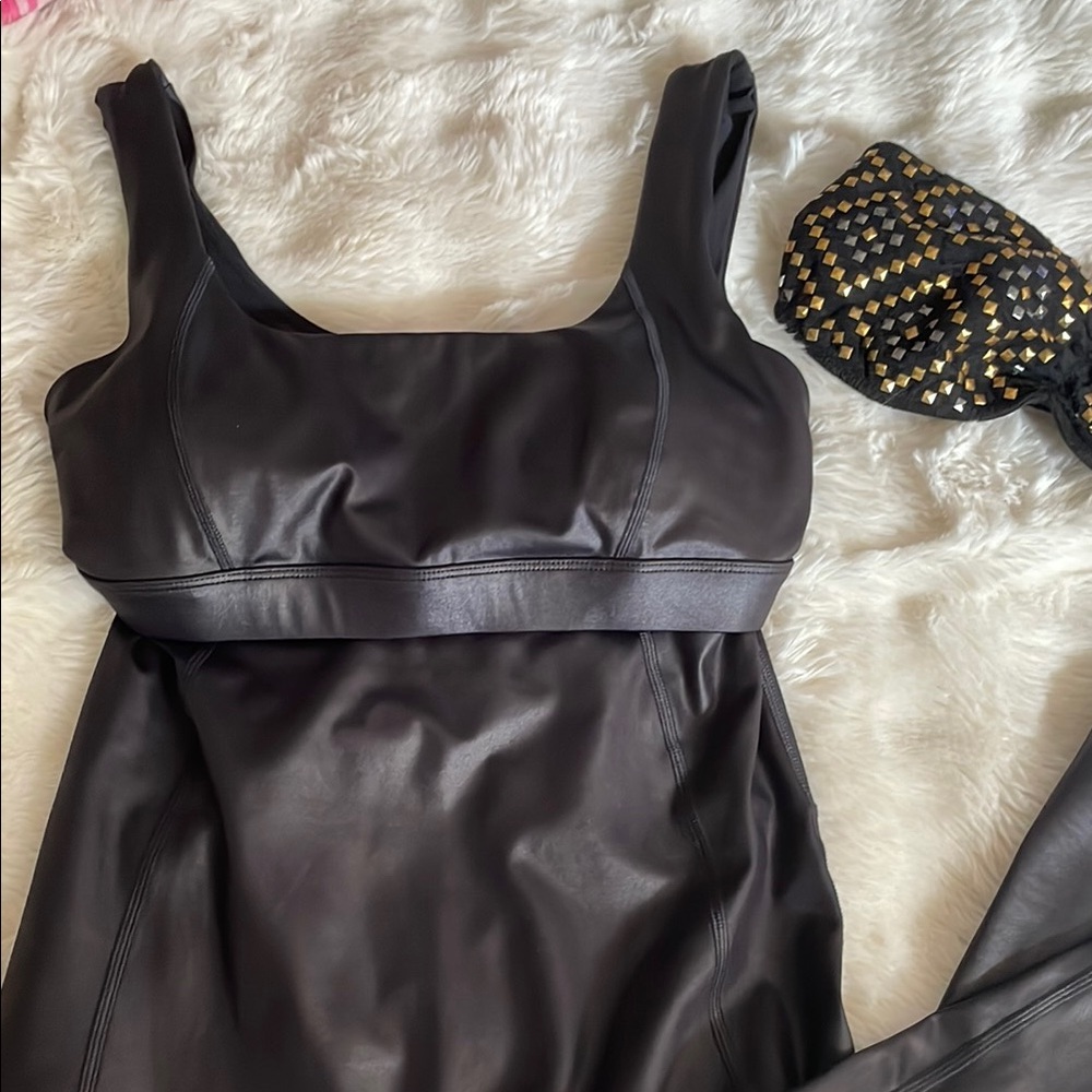 ✨KHLOE Fabletics shiny ✨ Black Jumpsuit Classic Style Versatile - Picture 6 of 13